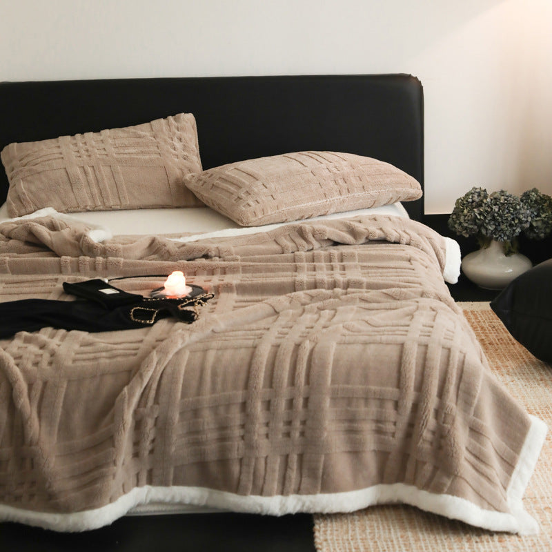 Reversible cozy bedspread set with Sherpa lining and textured check pattern — product view 6