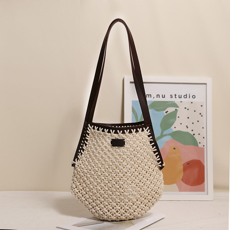 Hand-knotted tote bag with sturdy leather handles LoungeYard — product view 2
