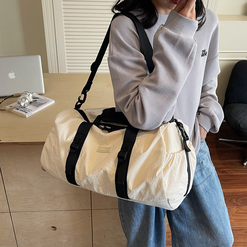 Multifunctional Sports And Travel Bag LoungeYard — product view 3