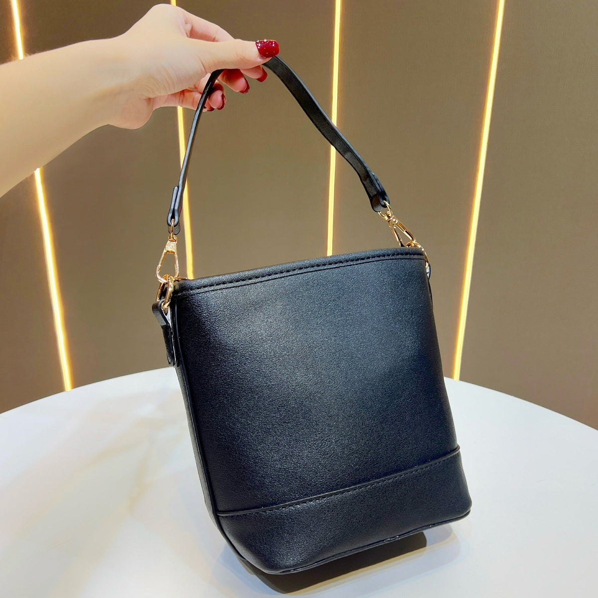 Structured Handheld Tote Bag — product view 1