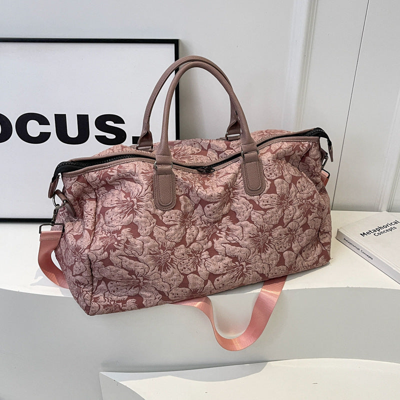 Stylish and Spacious Tote Bag LoungeYard — product view 6