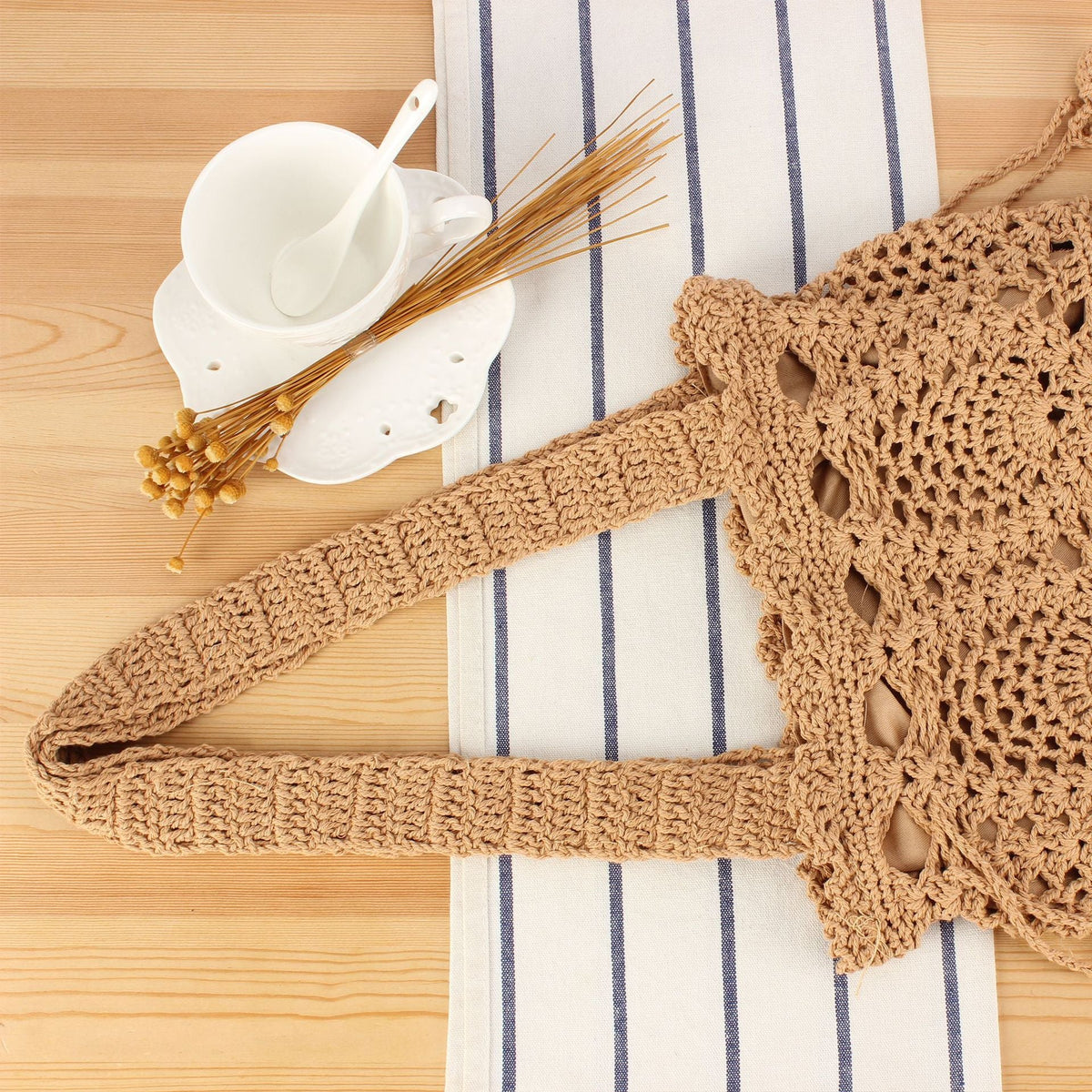 Large crochet bag with adjustable carrying strap LoungeYard — product view 3