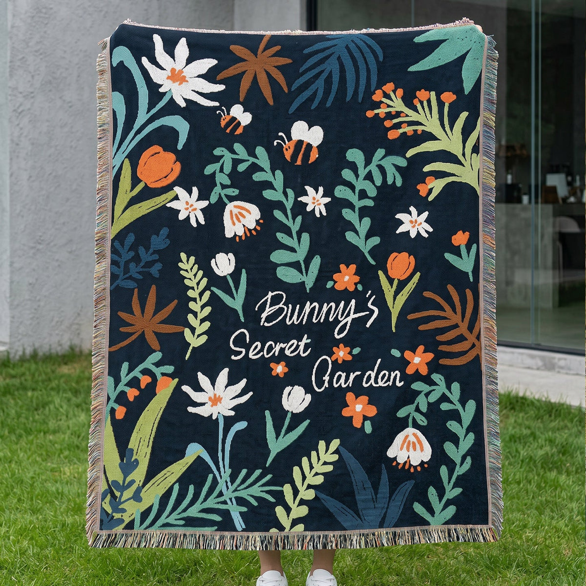 Floral-Themed Decorative Throw Blanket — product view 5