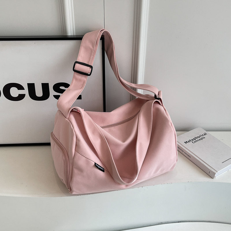 Tote bag with adjustable shoulder strap and spacious inner compartment LoungeYard — product view 6