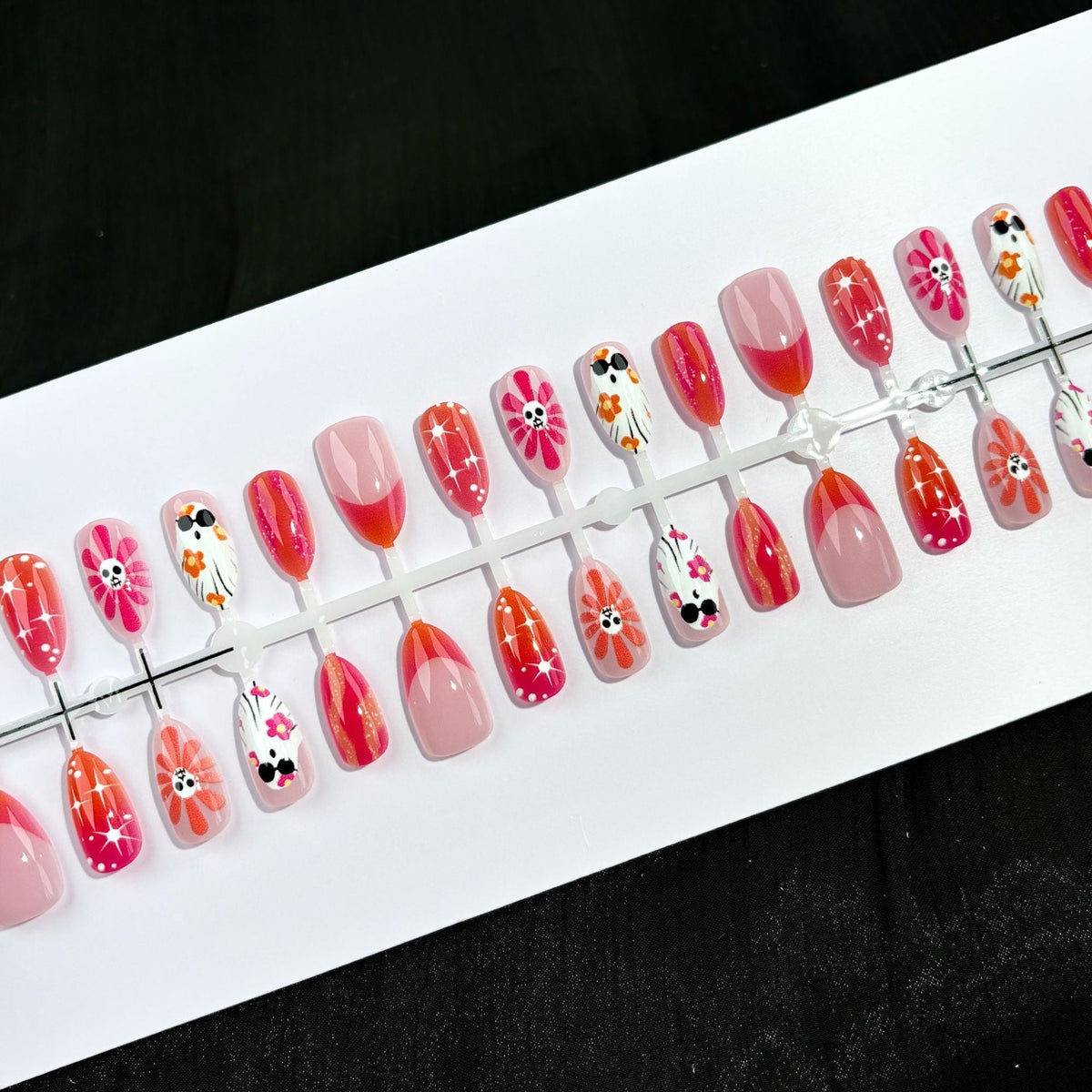 Artistic Floral Print Press-On Nails — product view 2