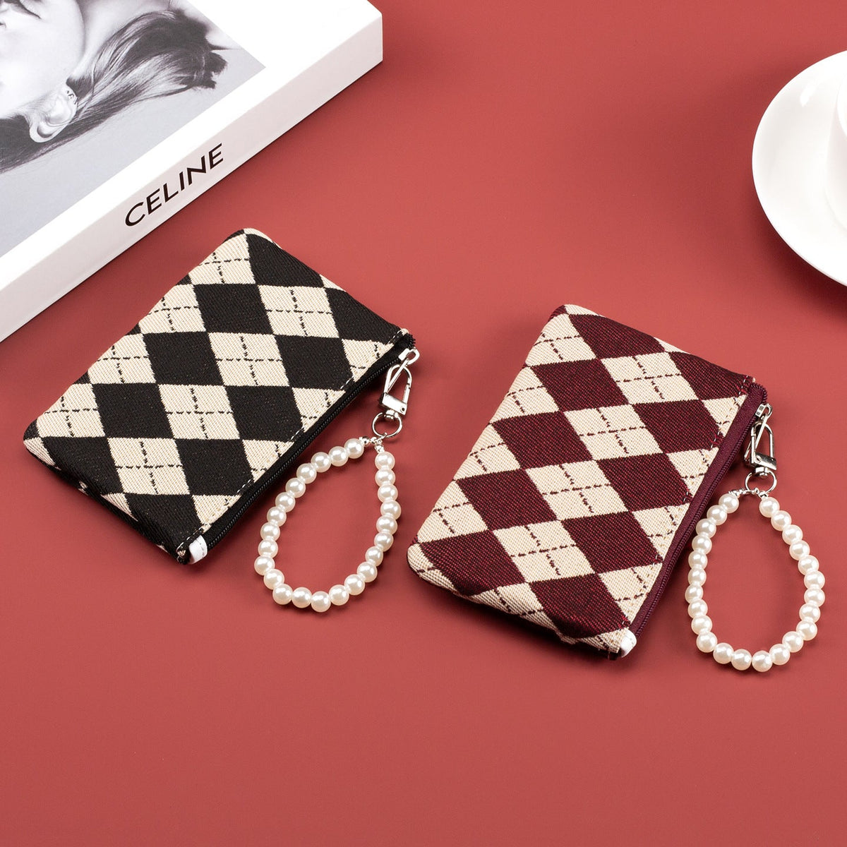 Stylish Checkered Zip Wallet — product view 4