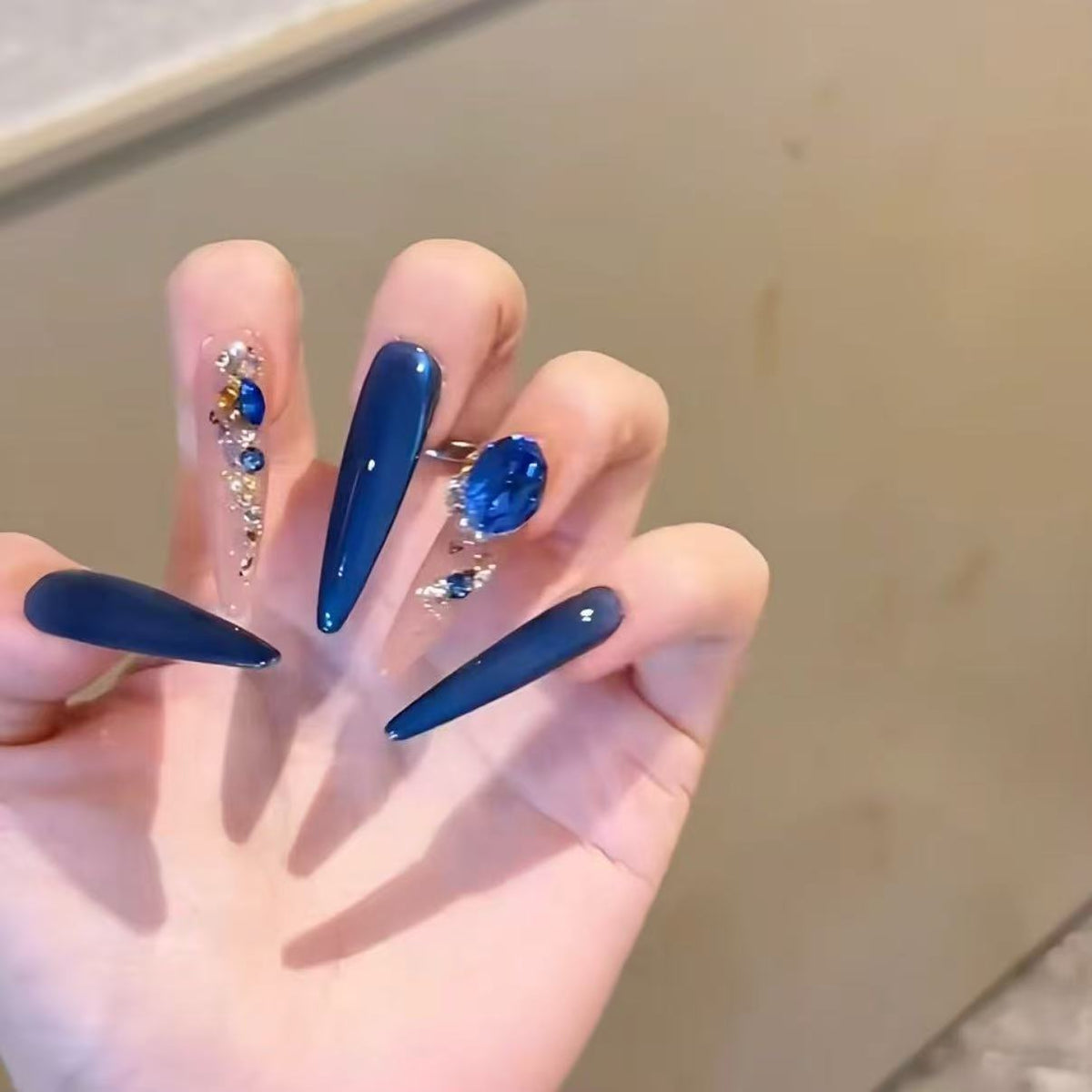Glamorous Stiletto Nail Art — product view 1