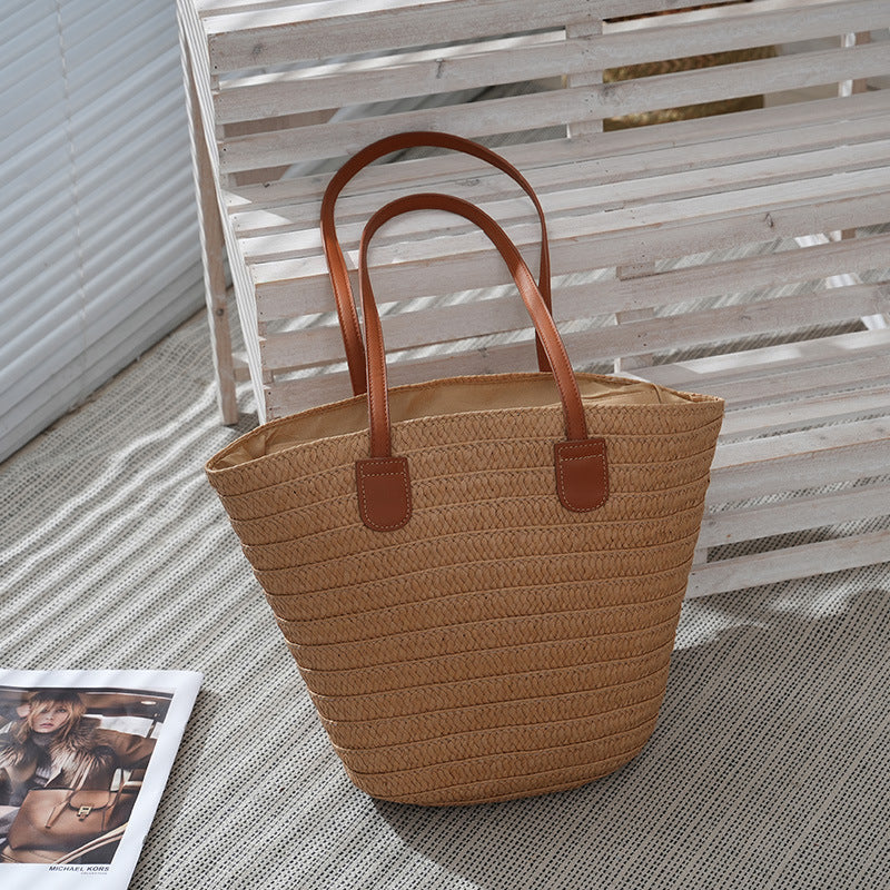 trendy beach bag LoungeYard — product view 4