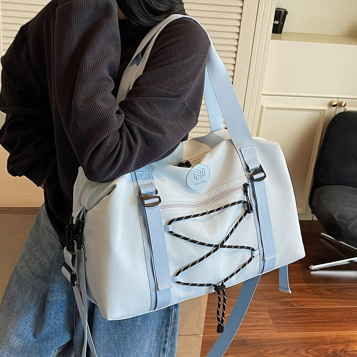 Versatile Carry-All Travel Duffel LoungeYard — product view 2