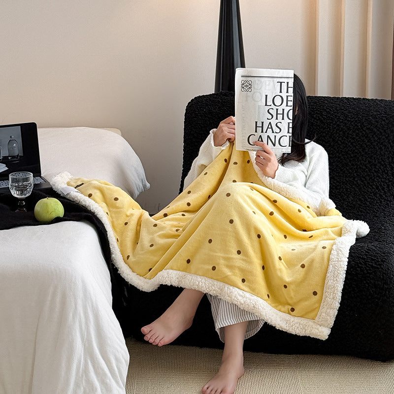 Women's Cozy Sherpa-Lined Blanket — product view 3