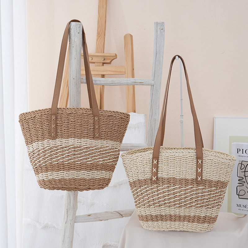 Handwoven beach bag with leather handles LoungeYard — product view 1