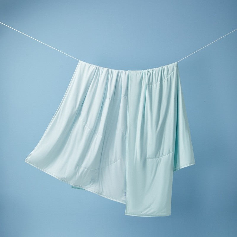 Breathable and Comfortable Summer Blanket LoungeYard — product view 2
