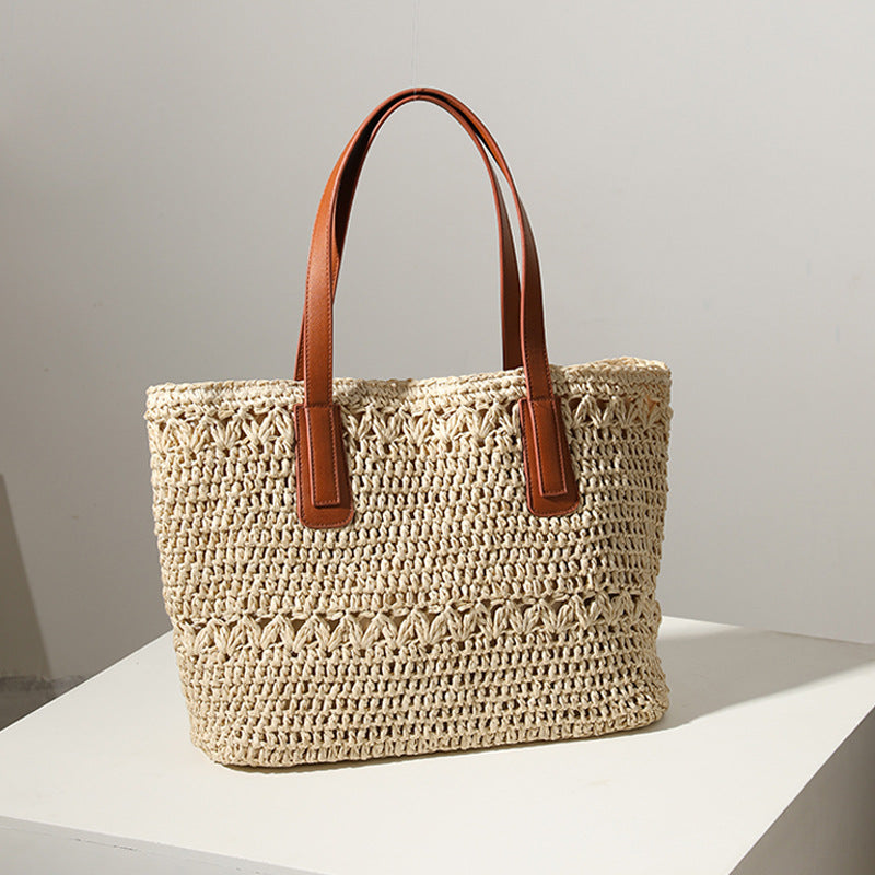 Braided straw bag with sturdy leather handles LoungeYard — product view 2