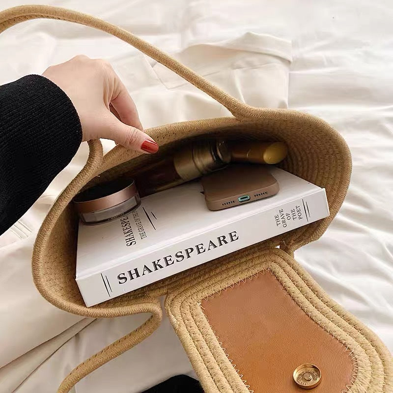Handbag with Textured Design LoungeYard — product view 4