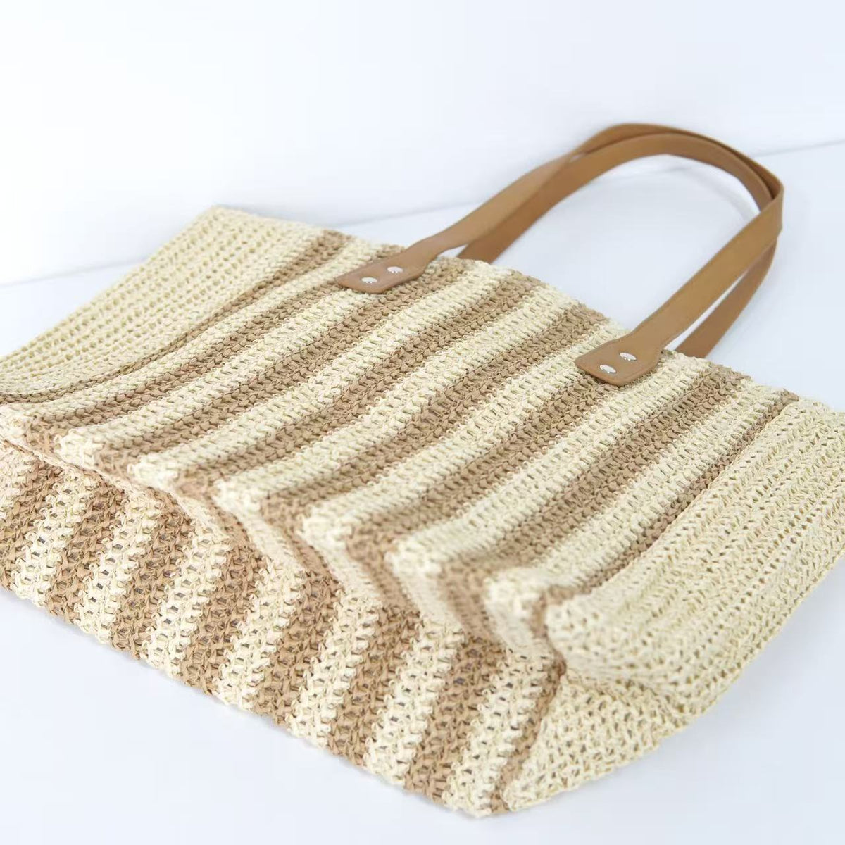 Practical Beach Bag LoungeYard — product view 1
