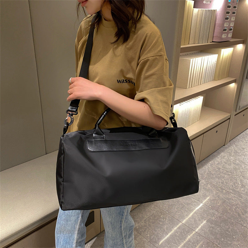 Waterproof Weekender Duffle Bag LoungeYard — product view 3