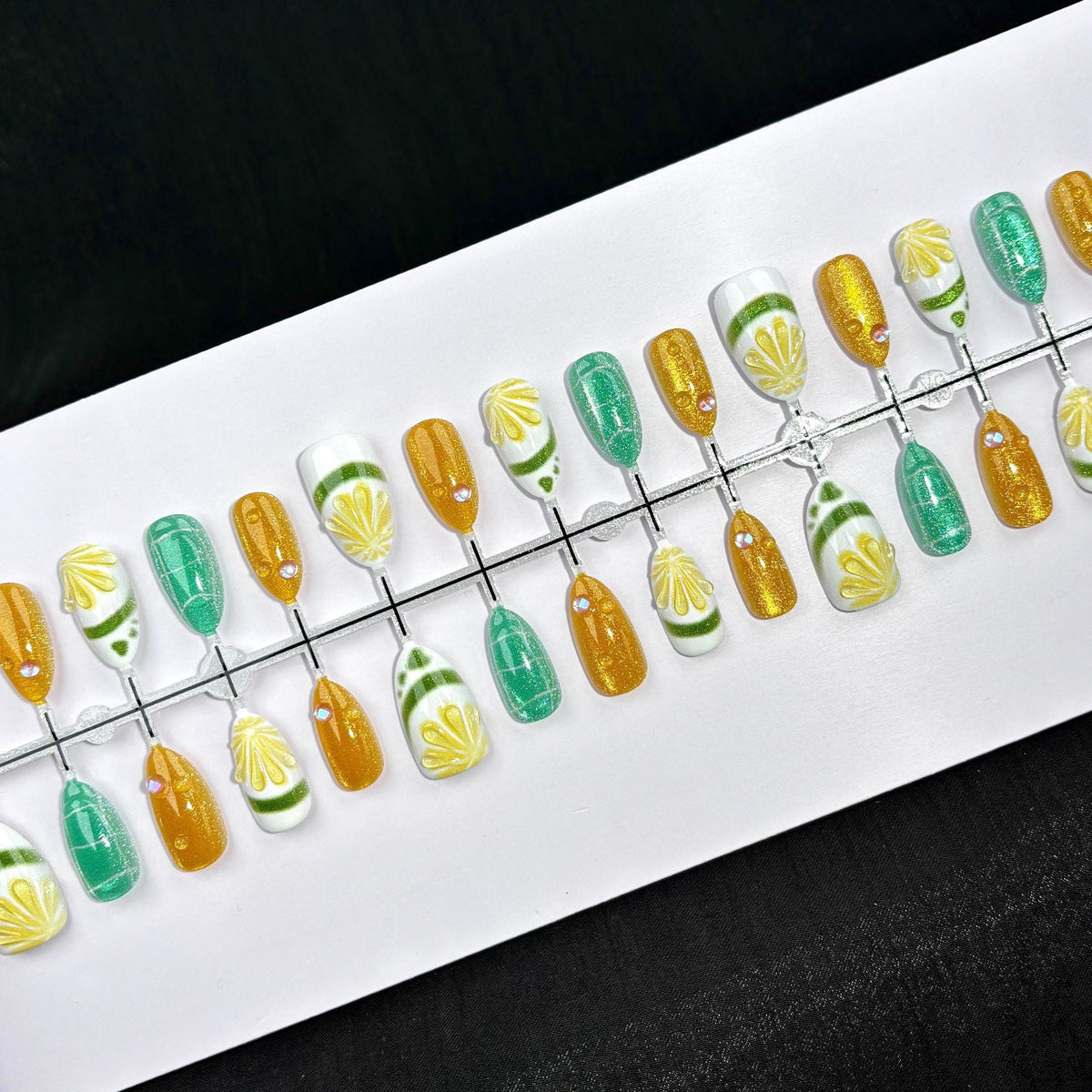 Citrus-Themed Press-On Nail Art Set — product view 2