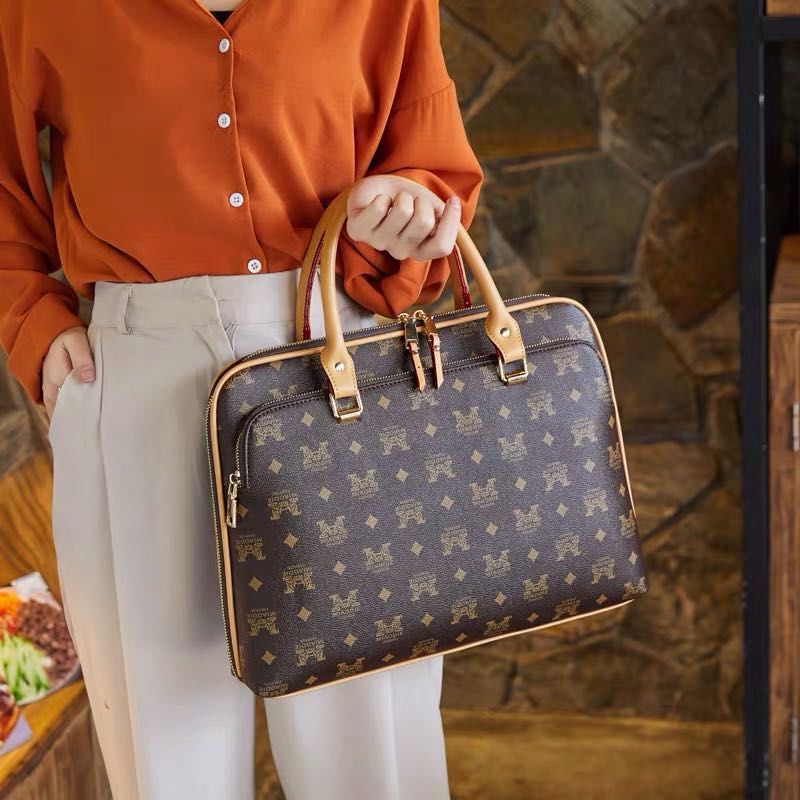 Elegant and Stylish Briefcase LoungeYard — product view 2