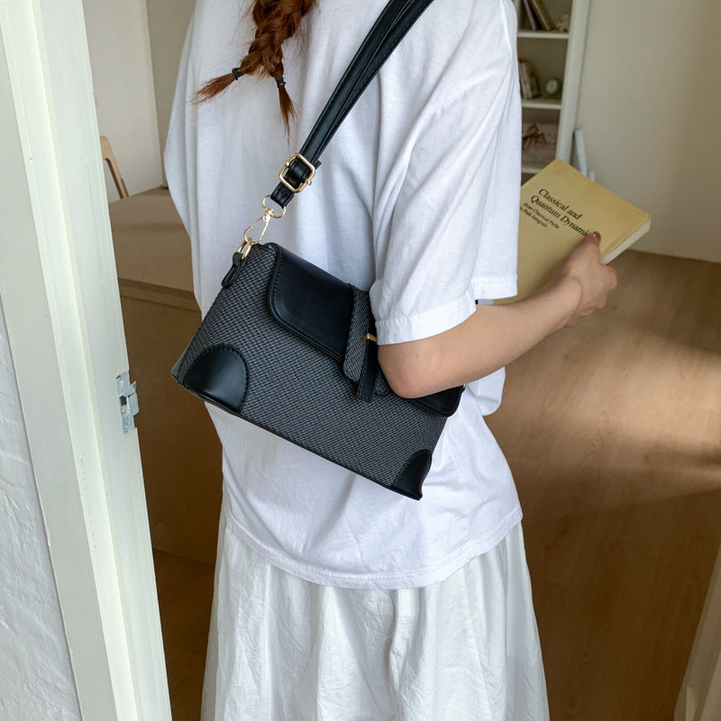 Structured Crossbody Handbag LoungeYard — product view 2