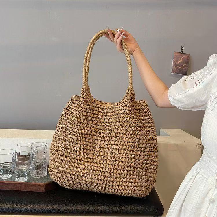 Handcrafted mesh tote LoungeYard — product view 3