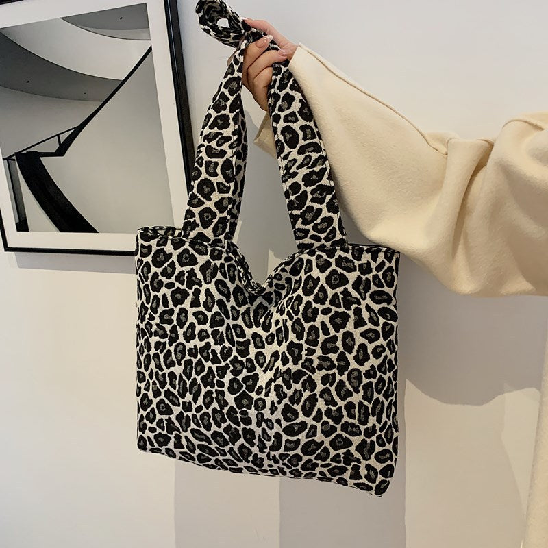 Stylish Animal Print Tote Bag LoungeYard — product view 2