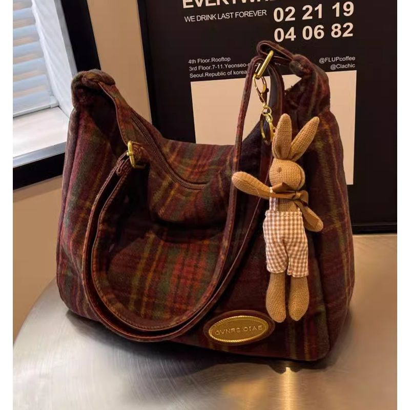 Cozy Plaid Shoulder Bag LoungeYard — product view 3