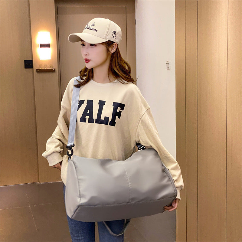 Versatile Multifunctional Travel Handbag LoungeYard — product view 2