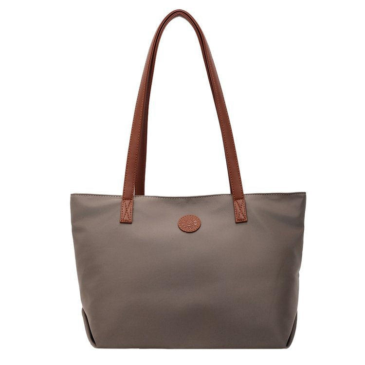 Elegant shoulder bag LoungeYard — product view 3