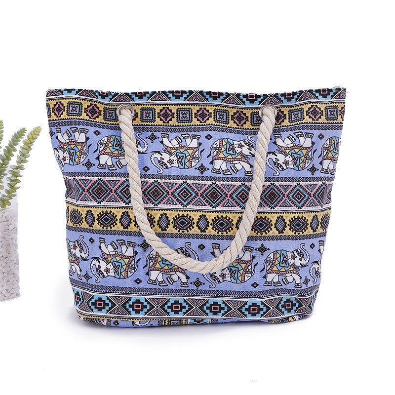 Spacious Beach Bag LoungeYard — product view 3