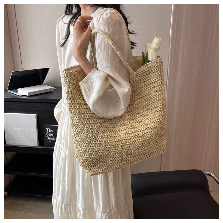 Spacious Macrame Tote Bag LoungeYard — product view 4