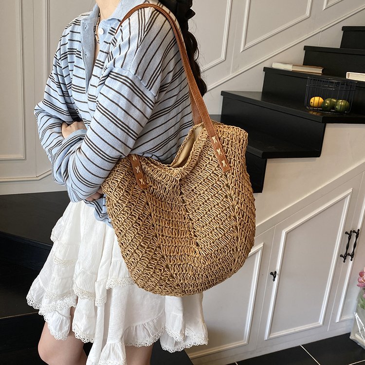 Handbag with Refined Braiding LoungeYard — product view 1