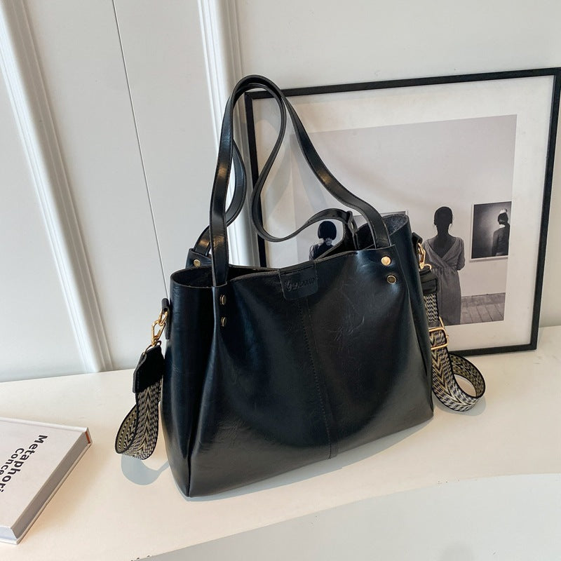 Chic Multi-Functional Handheld Tote LoungeYard — product view 7
