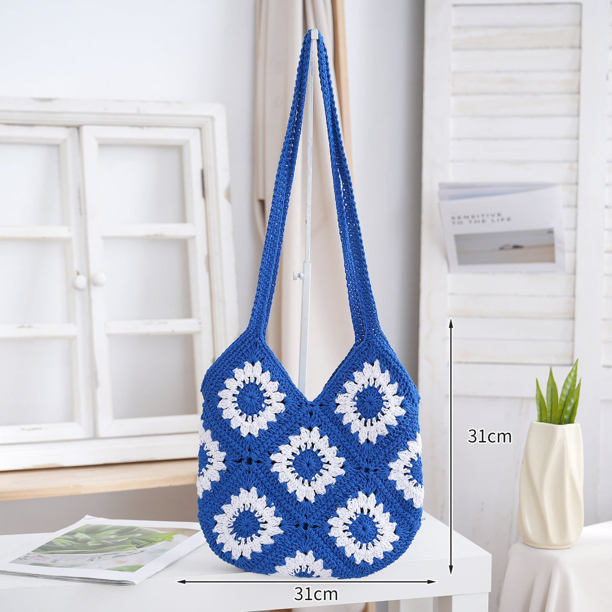 Handmade straw bag LoungeYard — product view 6