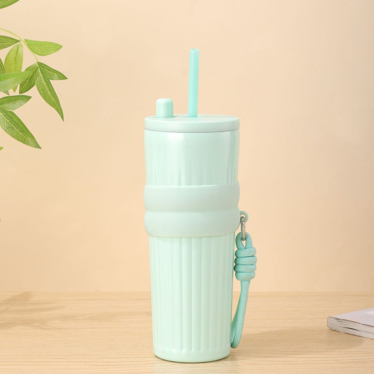 Ladies multifunctional insulated drinking bottle with integrated straw and practical carrying handle LoungeYard — product view 6