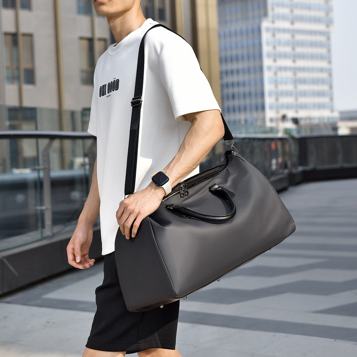 Practical Travel Bag LoungeYard — product view 1