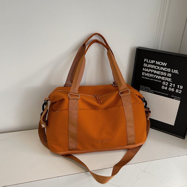 Sporty Travel Bag LoungeYard — product view 5