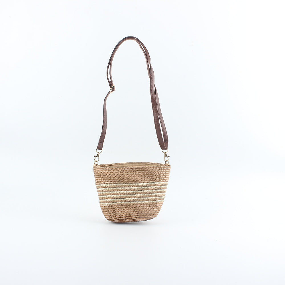 Shoulder bag with adjustable shoulder strap and structured design LoungeYard — product view 6