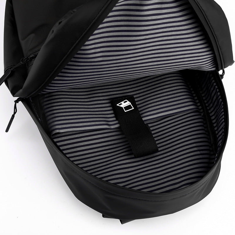 Lightweight Anti-Theft Backpack LoungeYard — product view 1
