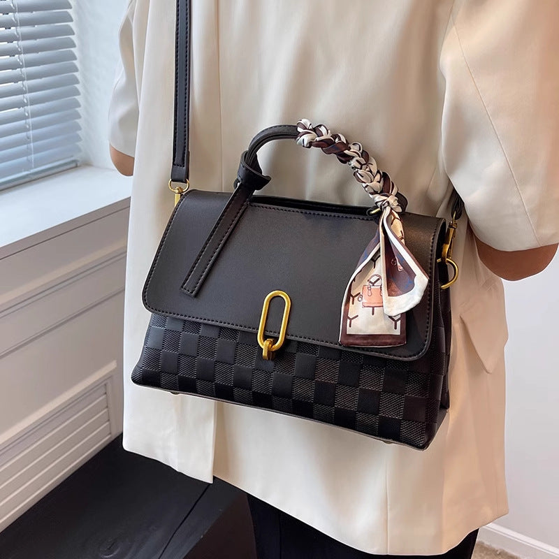 Structured Tote Handbag LoungeYard — product view 3