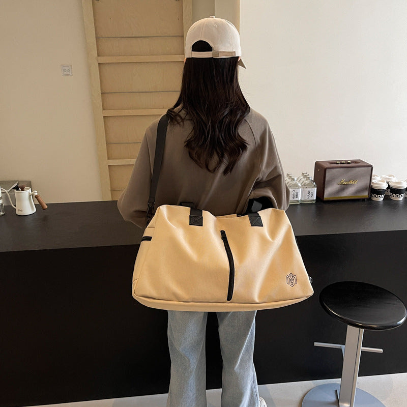 Spacious Workout Duffle Bag — product view 2