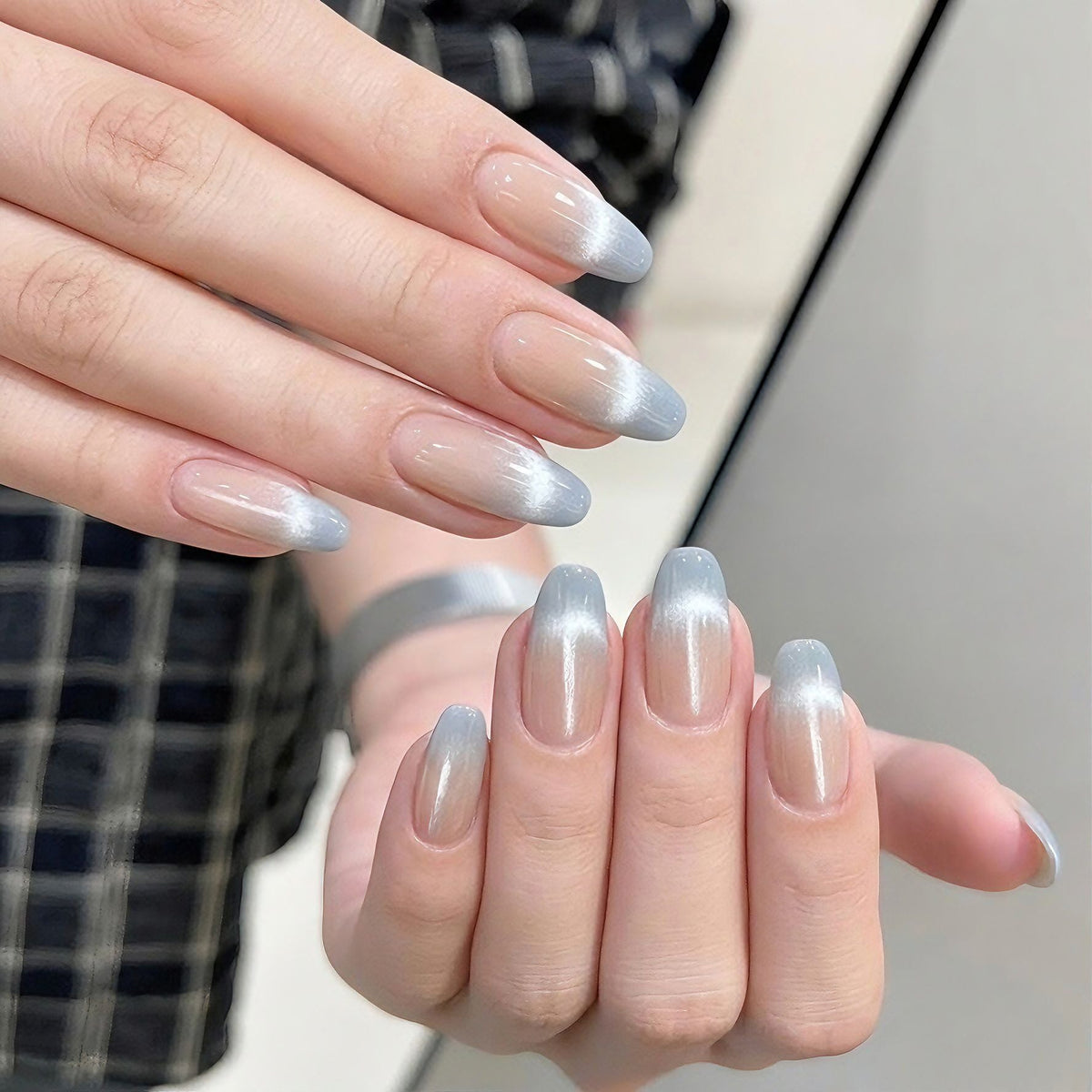 Ombre Gradient Press-On Nail Set — product view 2