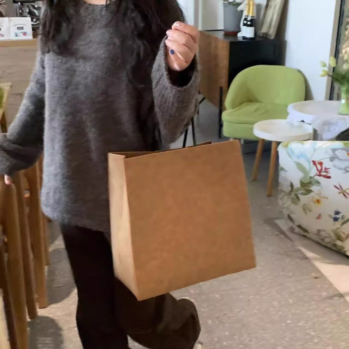 Elegant Handbag LoungeYard — product view 5