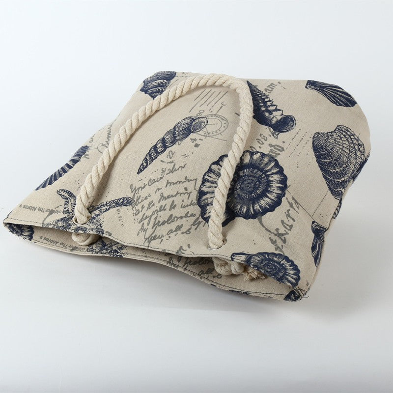 Beach bag in maritime design with sturdy rope handles LoungeYard — product view 2