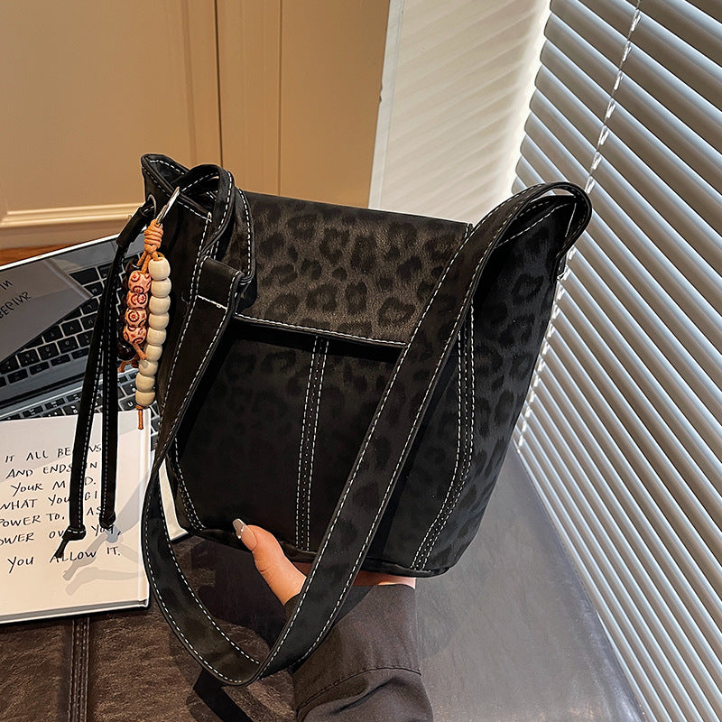 Leopard Print Crossbody Handbag — product view 3