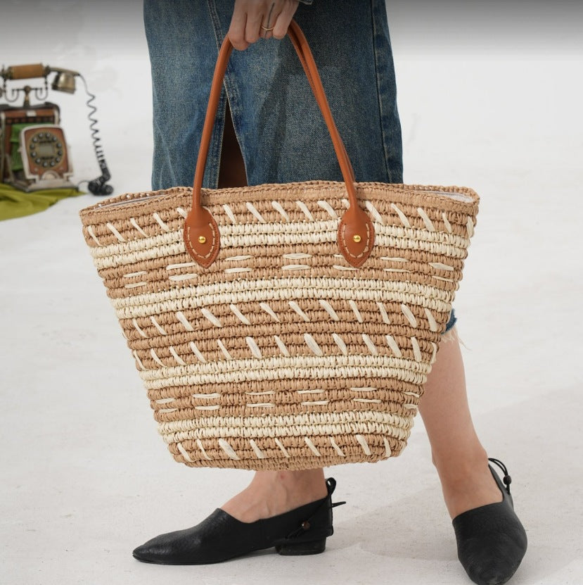 Beach bag made of braided natural material LoungeYard — product view 7