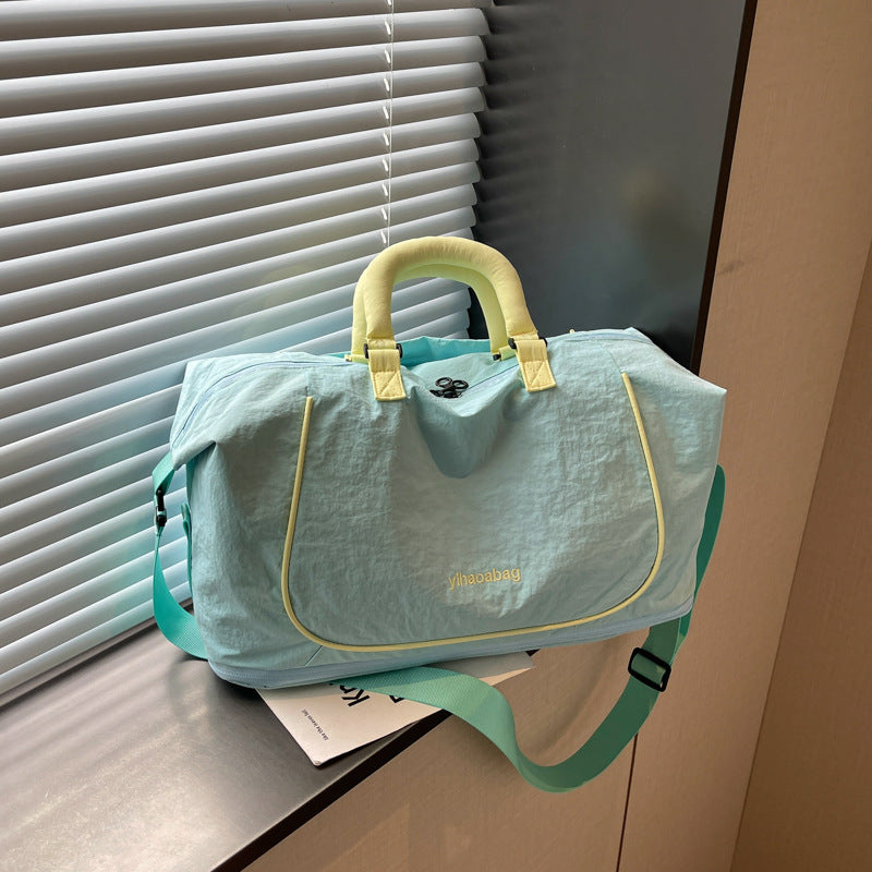 Lightweight Travel Weekender Bag — product view 1
