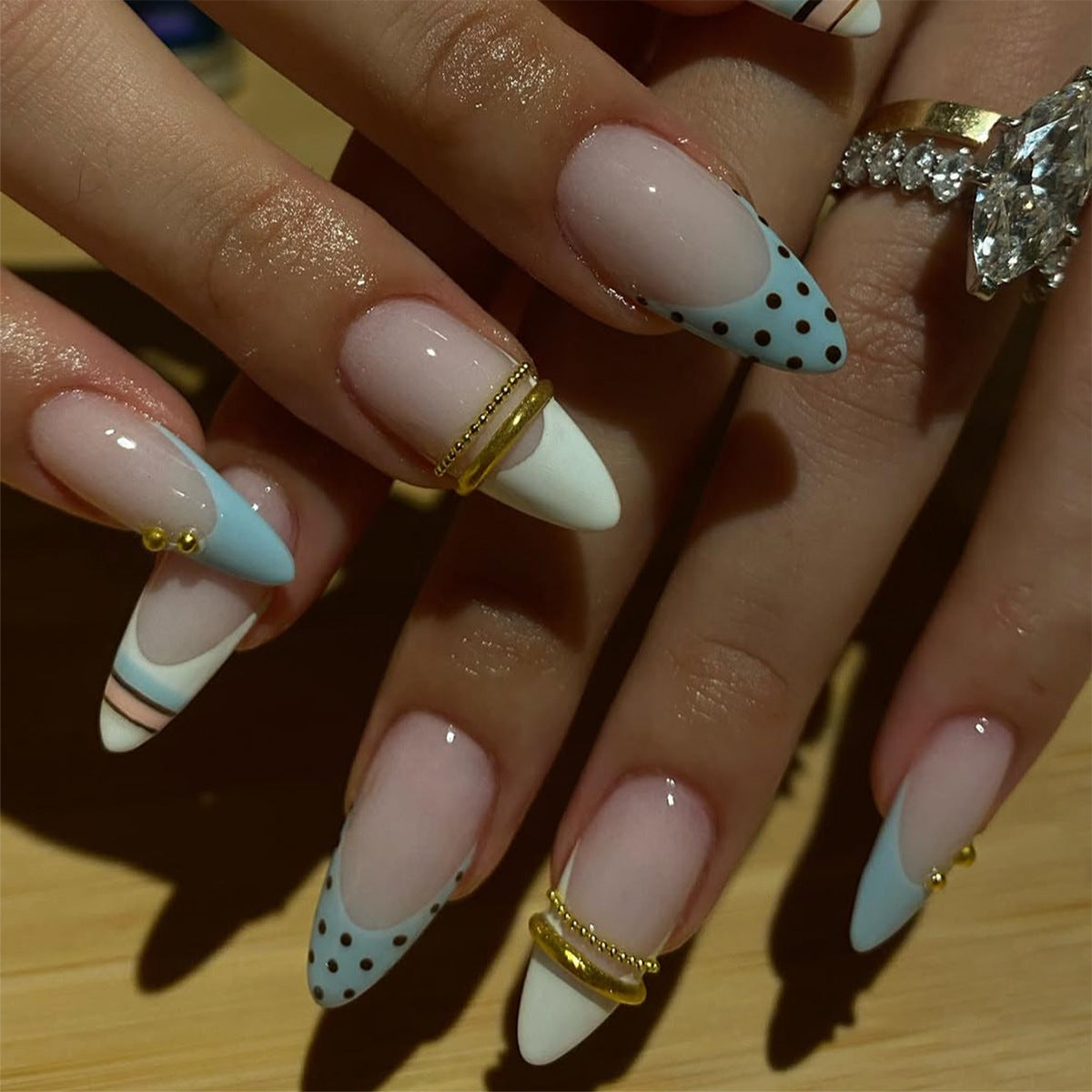 Premium Decorative Press-On Nail Set — product view 2