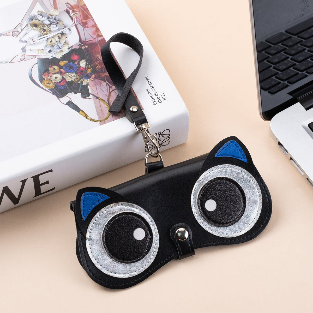 Cute Cat-Themed Coin Purse — product view 4