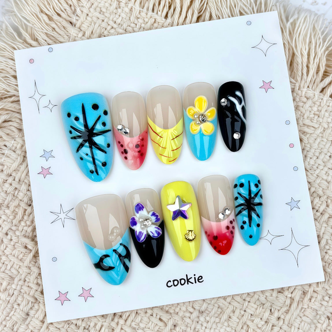 Creative Floral-Themed Press-On Nail Set — product view 3