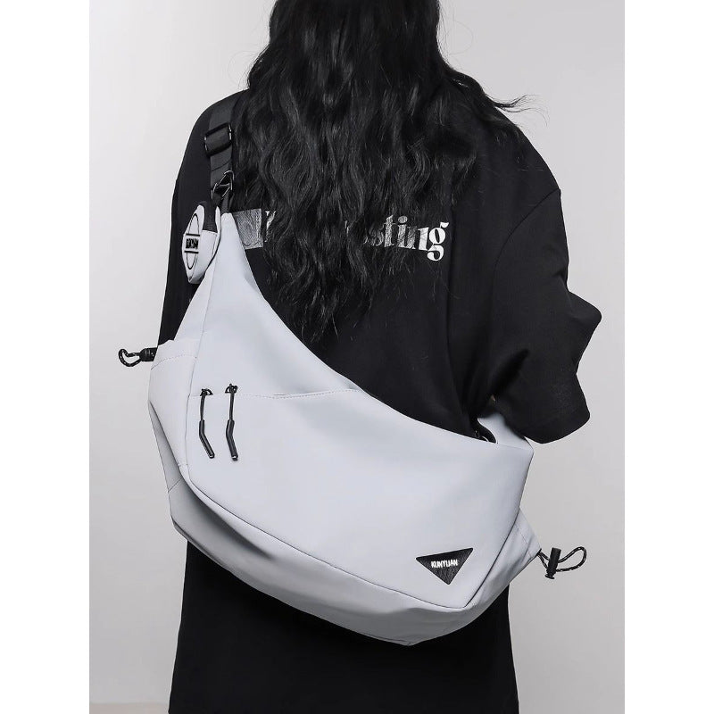 Spacious Multi-Functional Travel Tote LoungeYard — product view 2